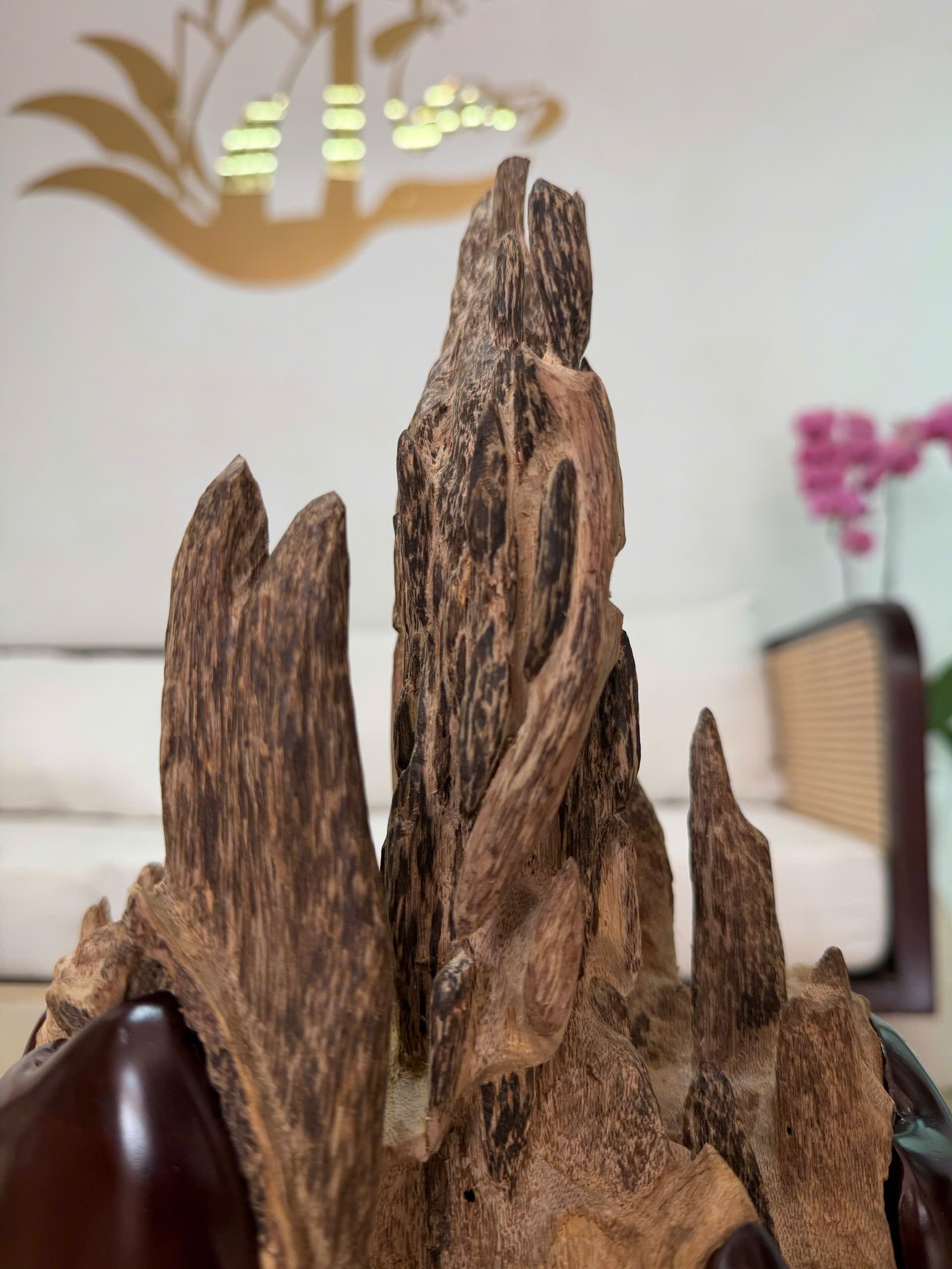 Natural Vietnamese Agarwood Sculpture – Mountain Forest Landscape