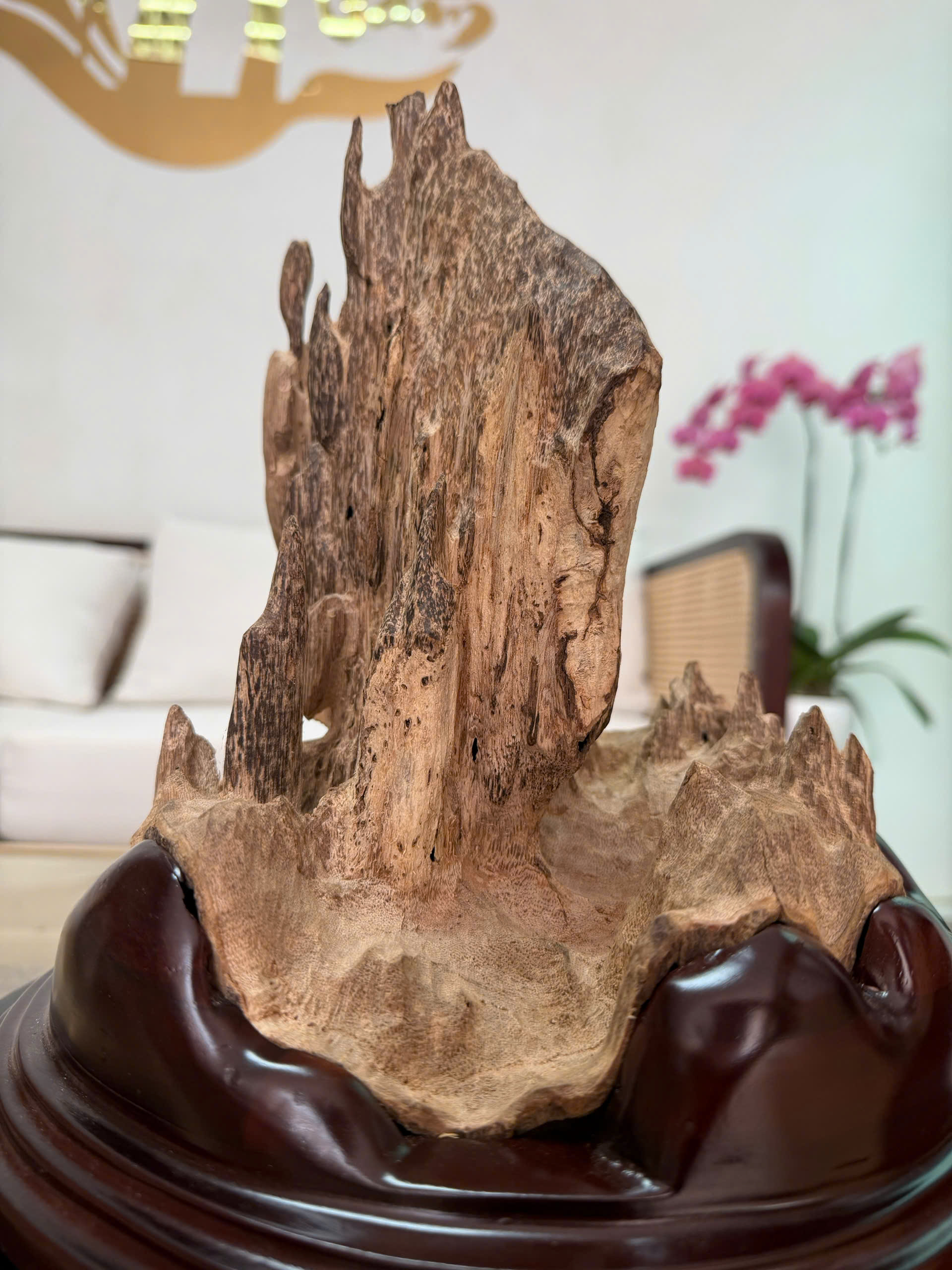 Natural Vietnamese Agarwood Sculpture – Mountain Forest Landscape