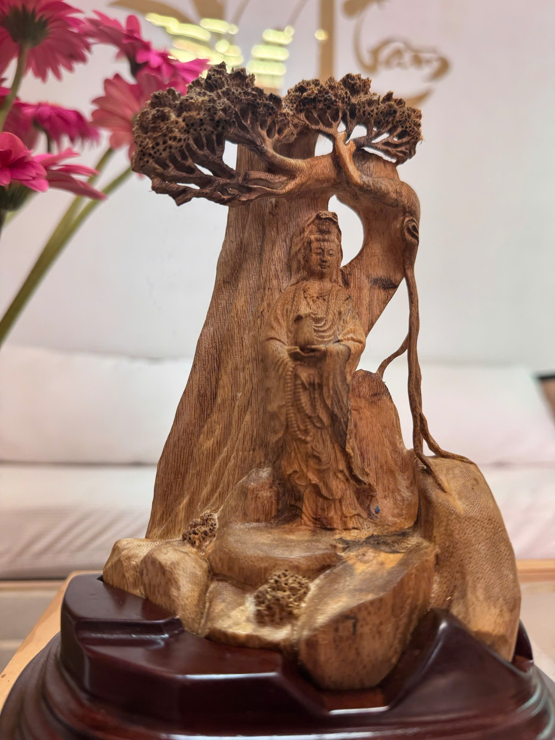 Guanyin Agarwood Sculptures – Vietnamese Oud Art