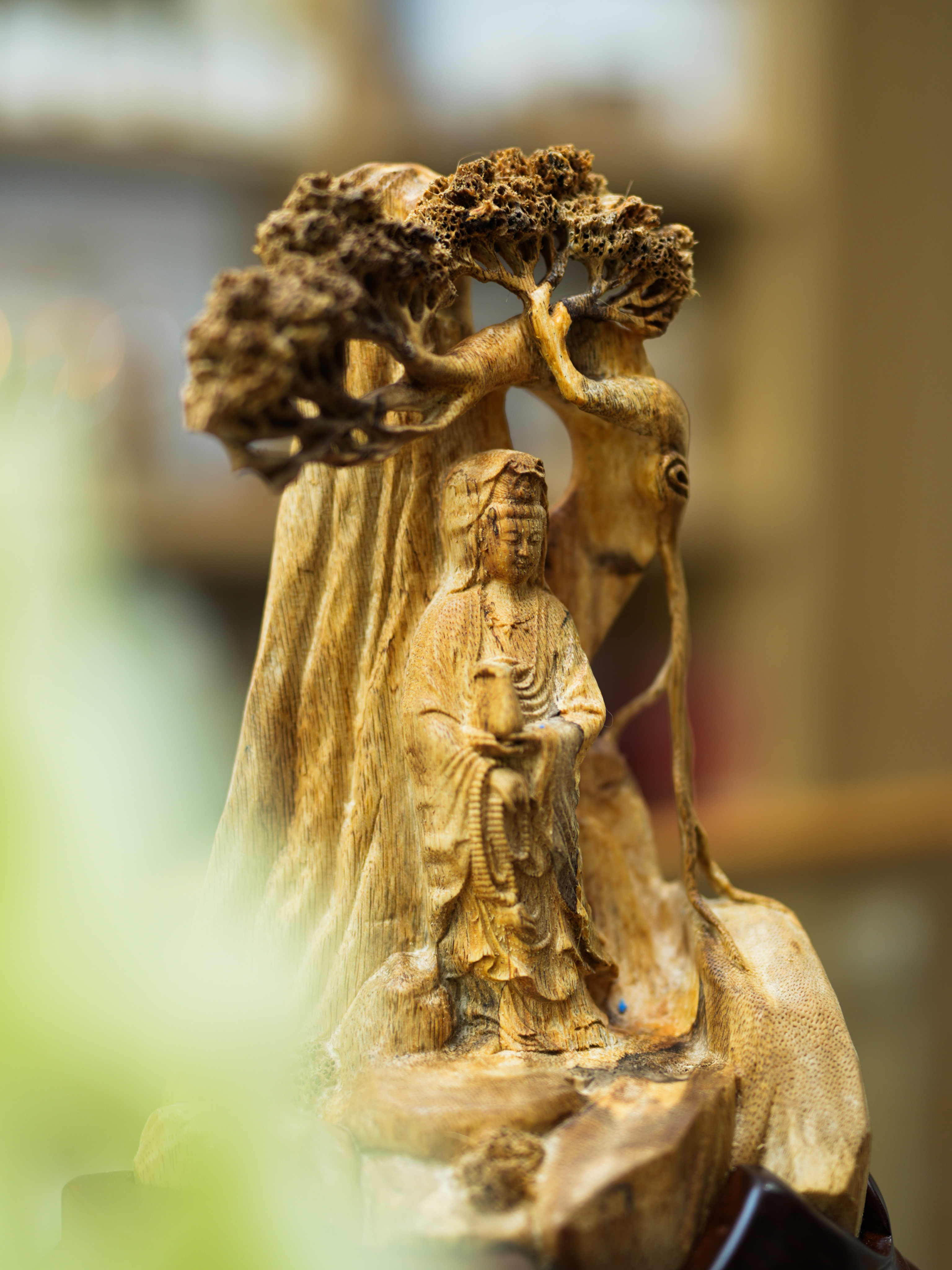 Guanyin Agarwood Sculptures – Vietnamese Oud Art
