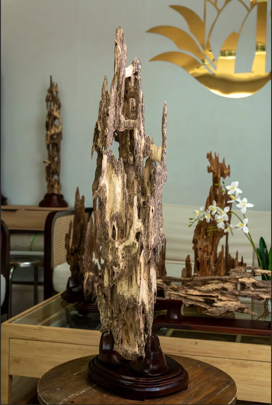 Natural Solid Agarwood Sculpture – Premium Feng Shui Masterpiece (87cm) | Vietnamese Oud
