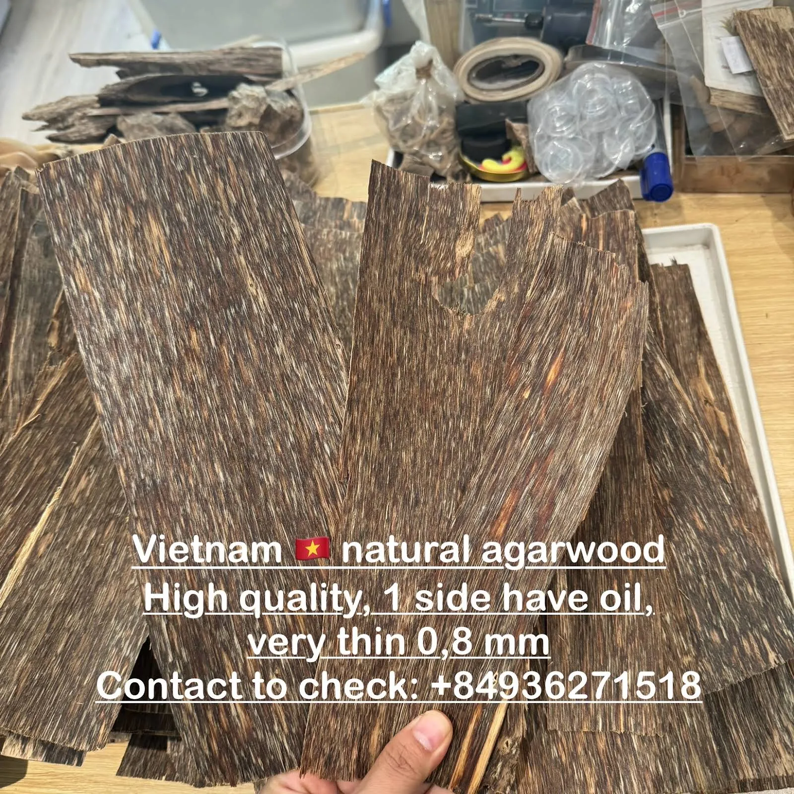 Premium Flat Agarwood Chips – One-Side Oil Vietnamese Oud (VIP Grade)