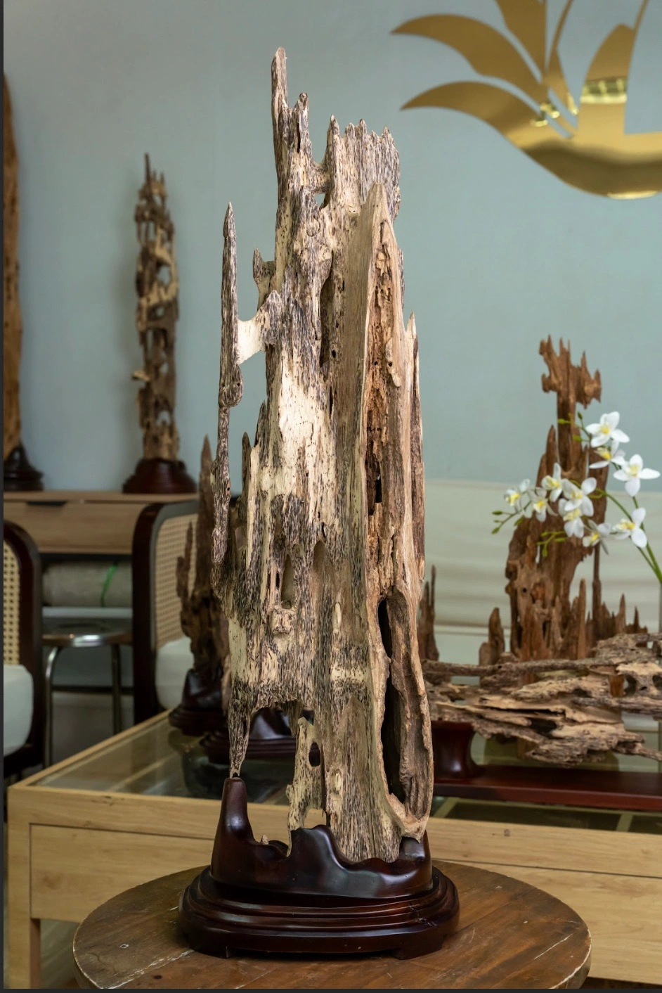 Natural Solid Agarwood Sculpture – Premium Feng Shui Masterpiece (87cm) | Vietnamese Oud